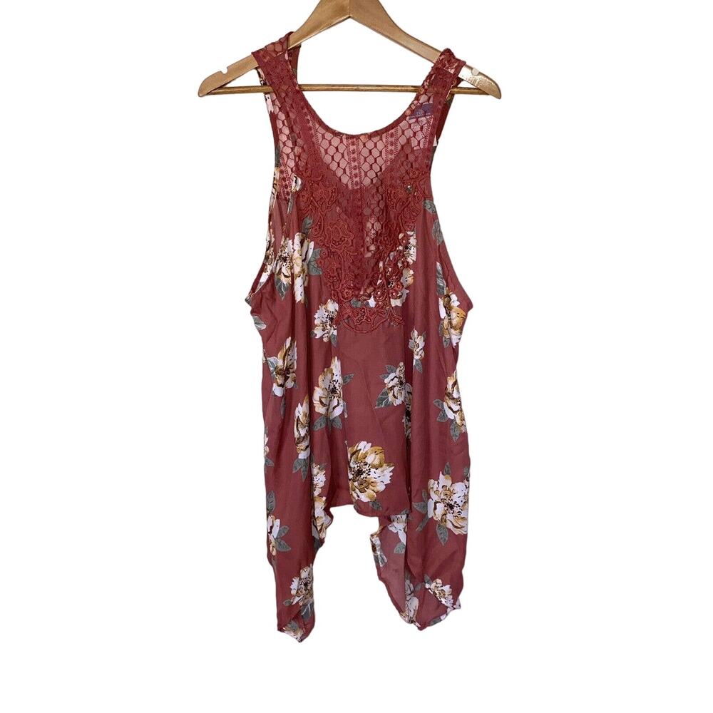 Rue21 Top Women 1X Plus Size Razorback Floral Hi- Lo Lace Trim 1X Boho *